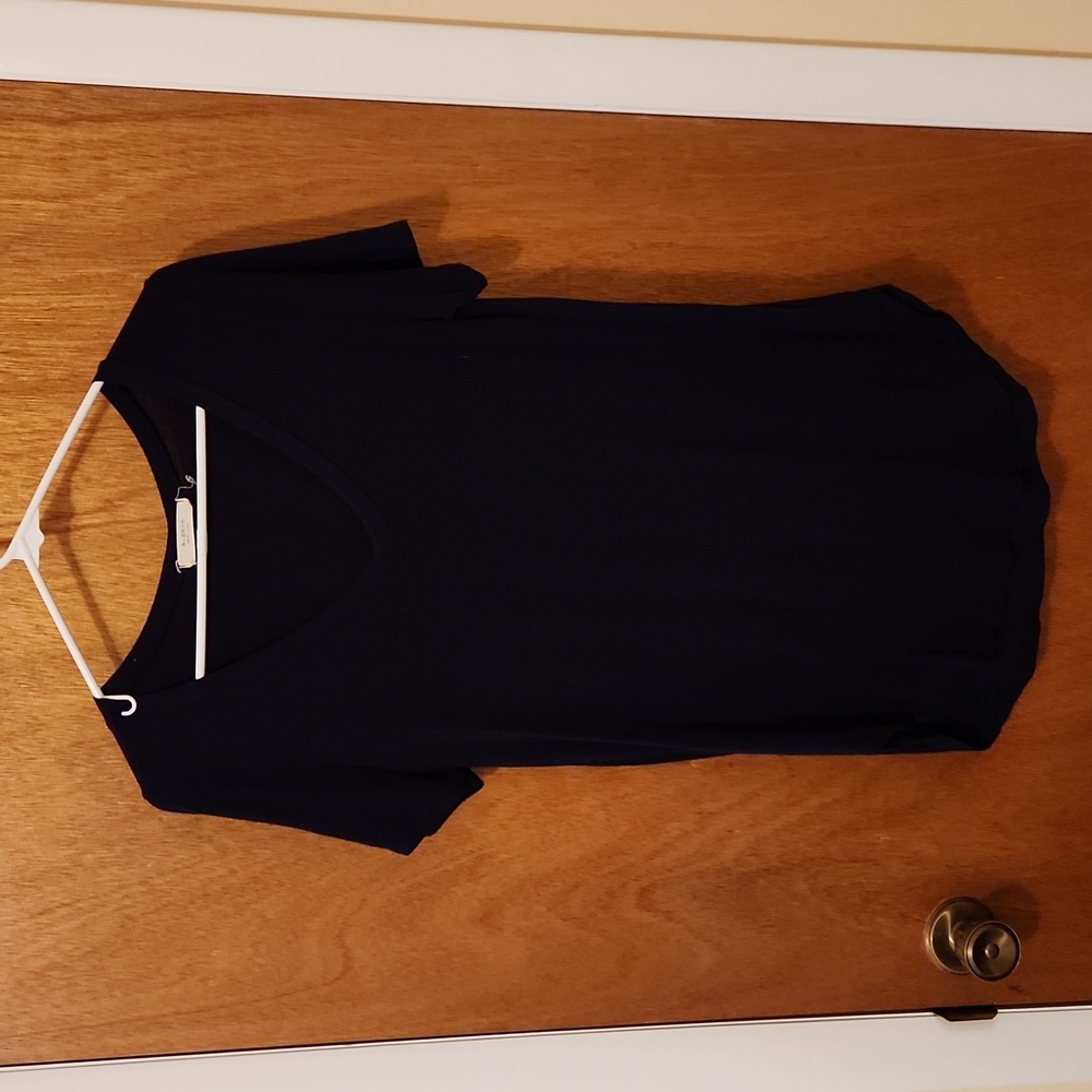 Navy v neck shirt